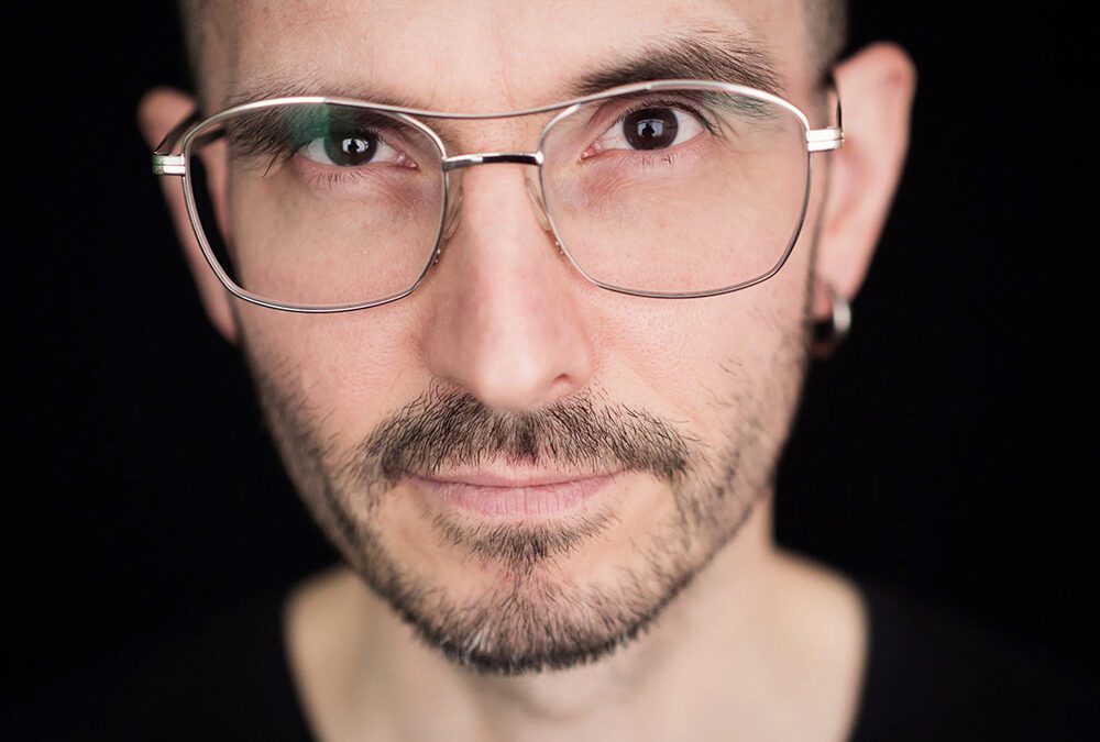 Mark Benecke im Xtalk – Über Autismus, True Crime, KI und das Leben dazwischen